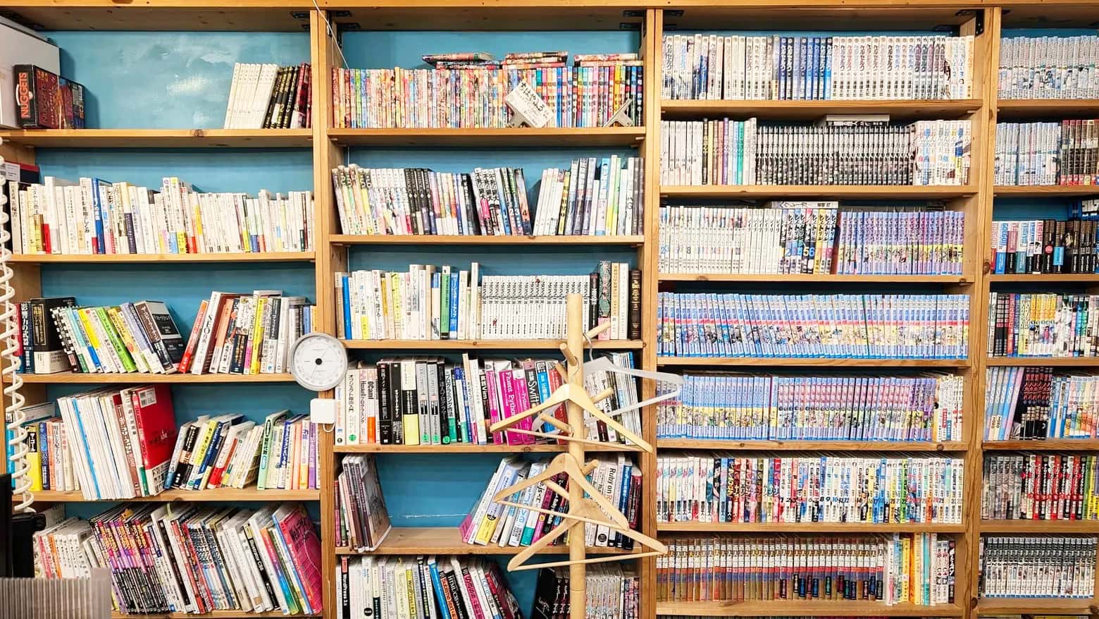 タネマキに設置されている本棚